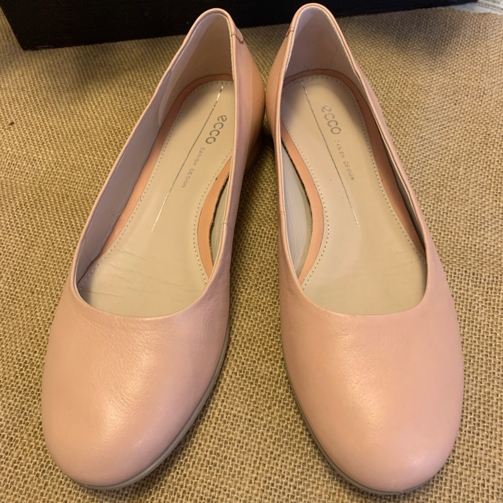 ECCO Pink Ballet Flat